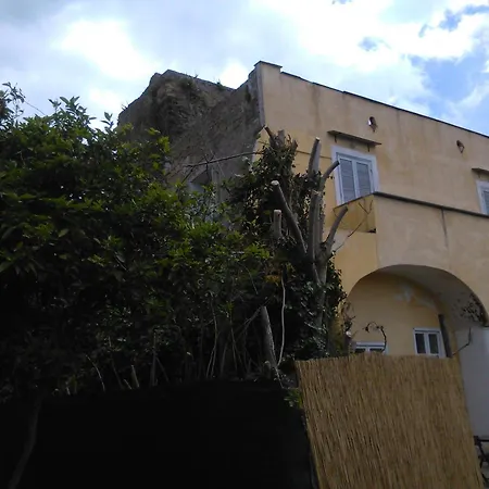 Casa Giovanni Da Procida